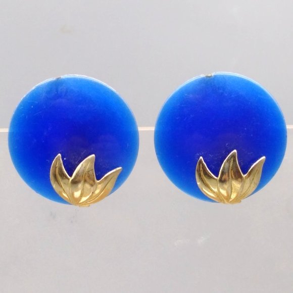Vintage Blue Moonglow Lucite Earrings with Gold Tone Leaves Overlay, Dimensional - Picture 1 of 4